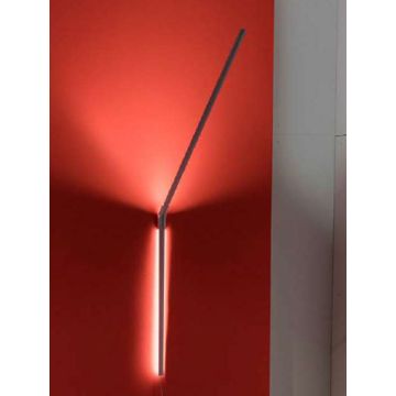 Ingo-maurer-measure-light-massband-mit-indirektem-licht