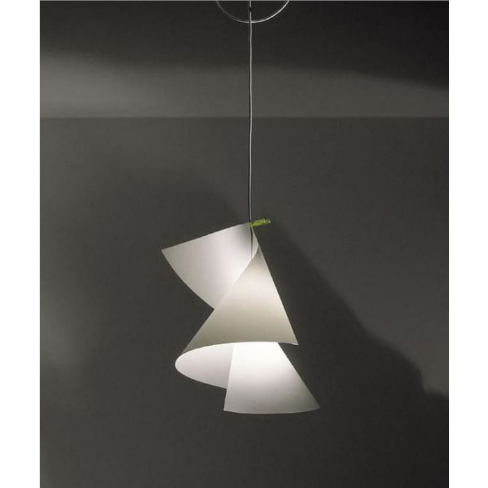 Willydilly Pendelleuchte von Ingo Maurer, lichtdurchlässiger Karton, japanische Leuchtstoff-Wäscheklammer, schräger Kegel-Baldachin, höhenverstellbar, blendfreies Licht. Willydilly Pendelleuchte von Ingo Maurer, lichtdurchlässiger Karton, japanische Leuchtstoff-Wäscheklammer, schräger Kegel-Baldachin, höhenverstellbar, blendfreies Licht.